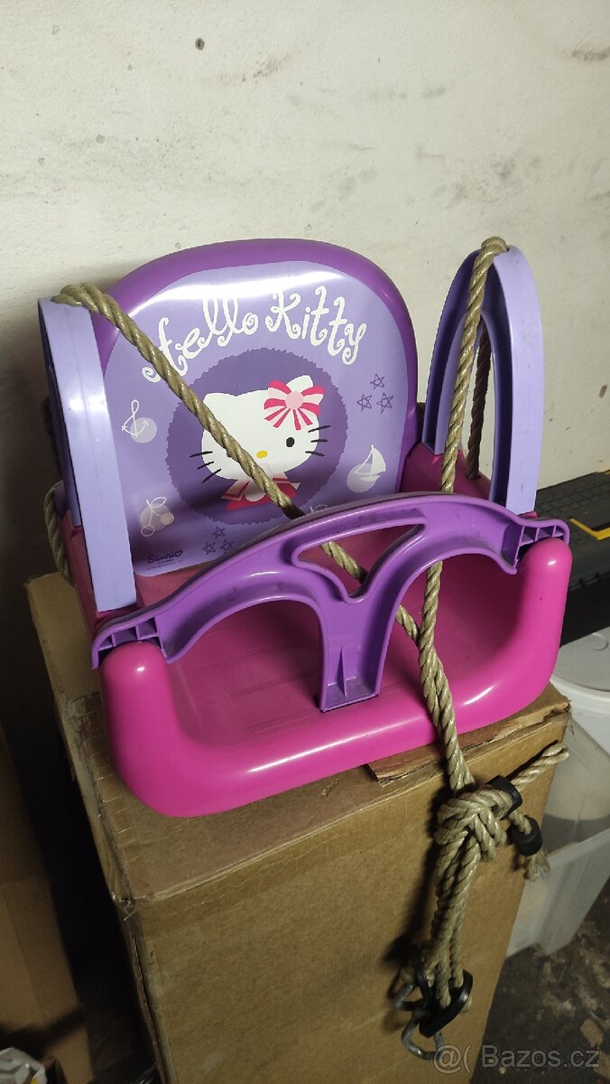 Dětská houpačka Hello Kitty