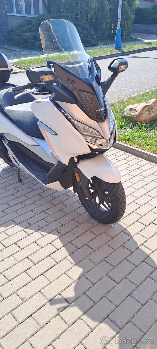 Honda Forza 300 ABS