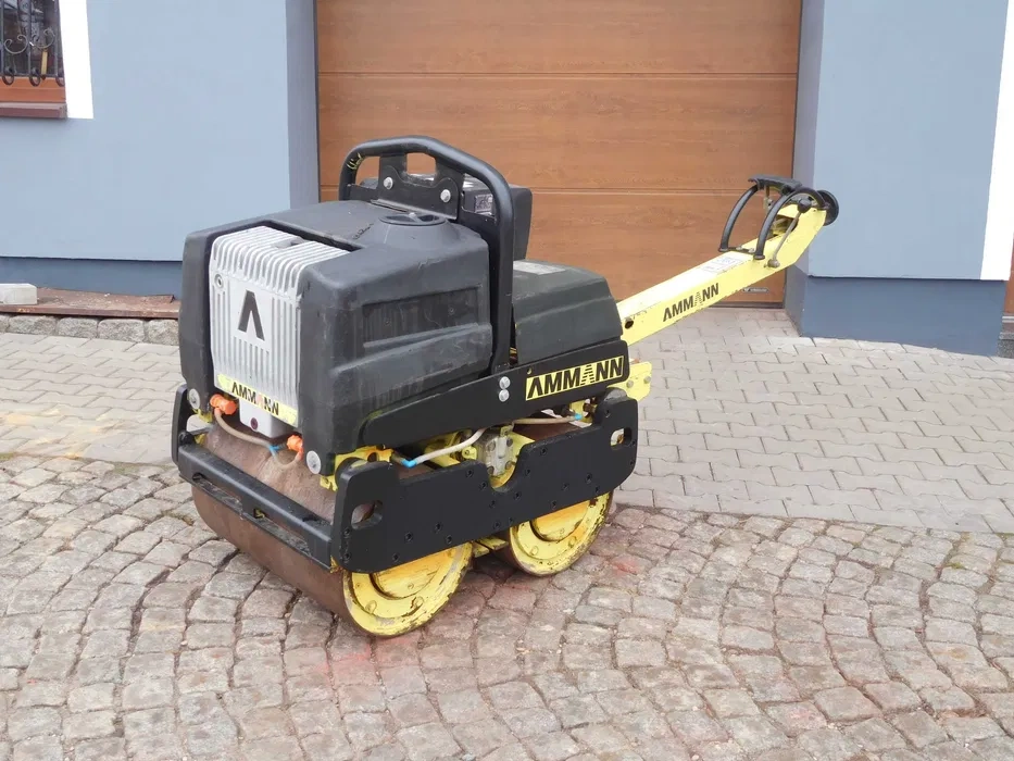 Válec AMMANN AR 65 700 kg r.v.2012