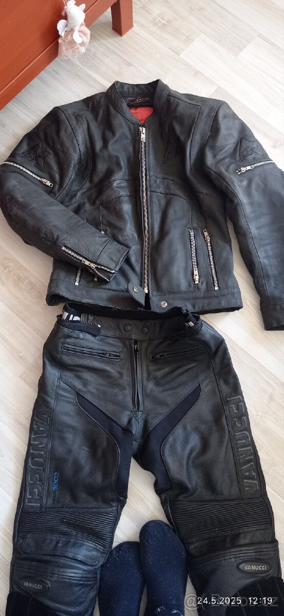 Moto oblečení