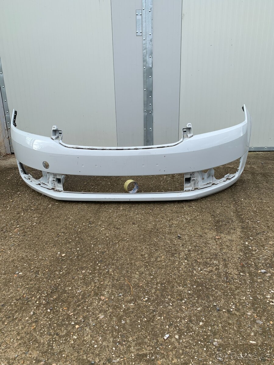 predni naraznik skoda rapid bily
