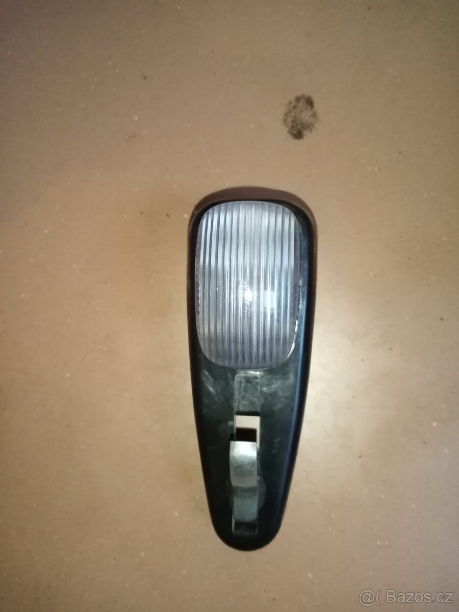 Nová stropní svítilna Škoda 1000MB