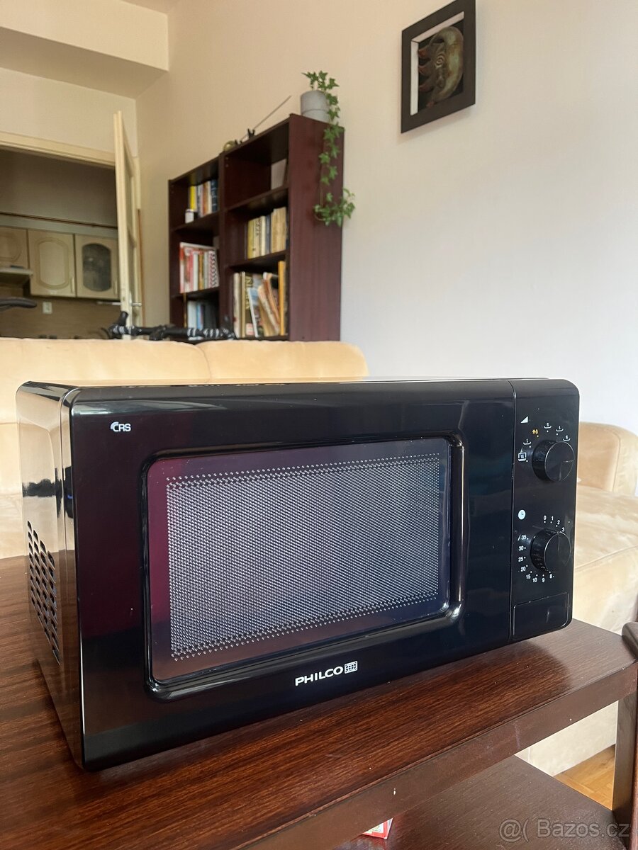Mikrovlnka Philco