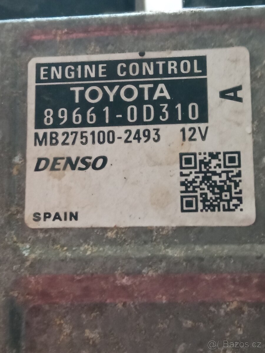 Toyota Yaris 2006 řídící jednotka 299,- nic jí není