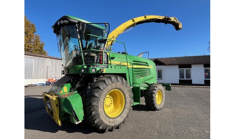 Řezačka John Deere