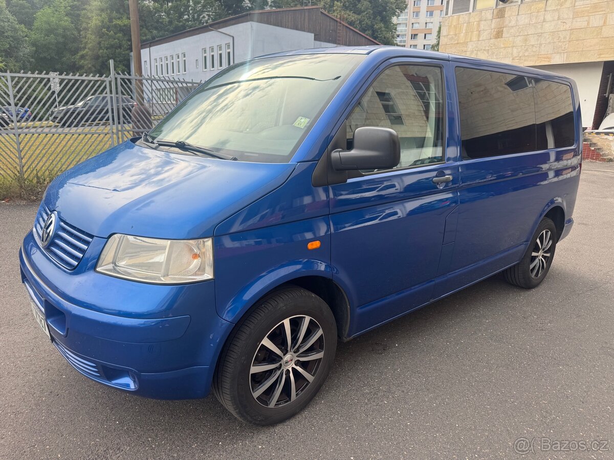 Prodám T5 transporter, 2.5 tdi 96kw 1 majitel nová STK-SPZ