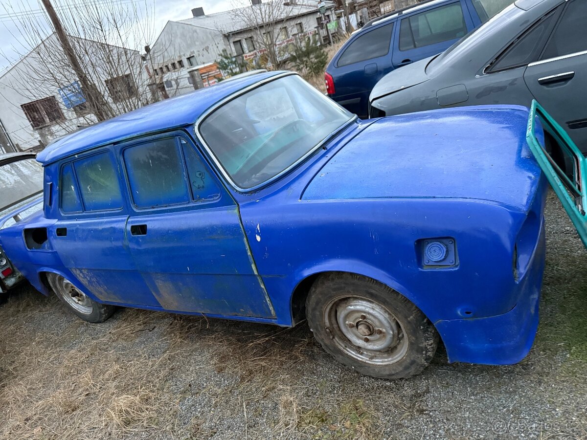 Škoda 100