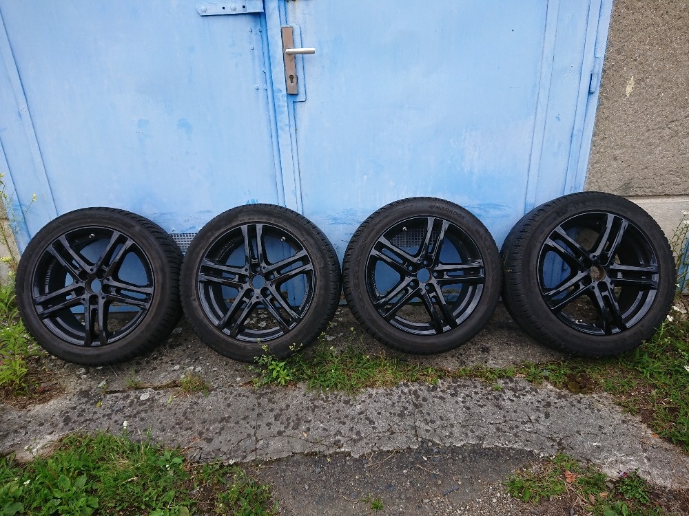 Alu 17" RIAL s zimními pneu na FORD