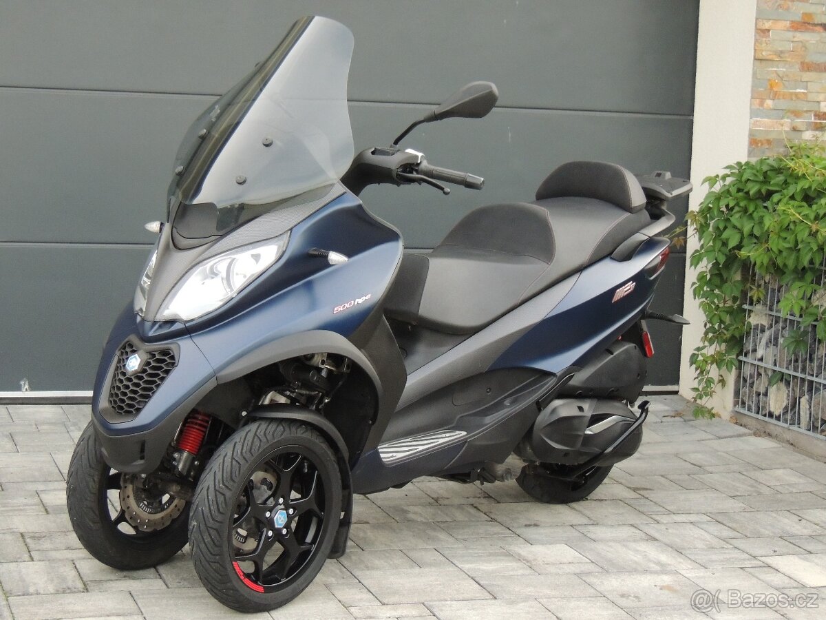 PIAGGIO MP3 500 HPE 2020 ABS ASR ZPÁTEČKA ,,B" řidičák