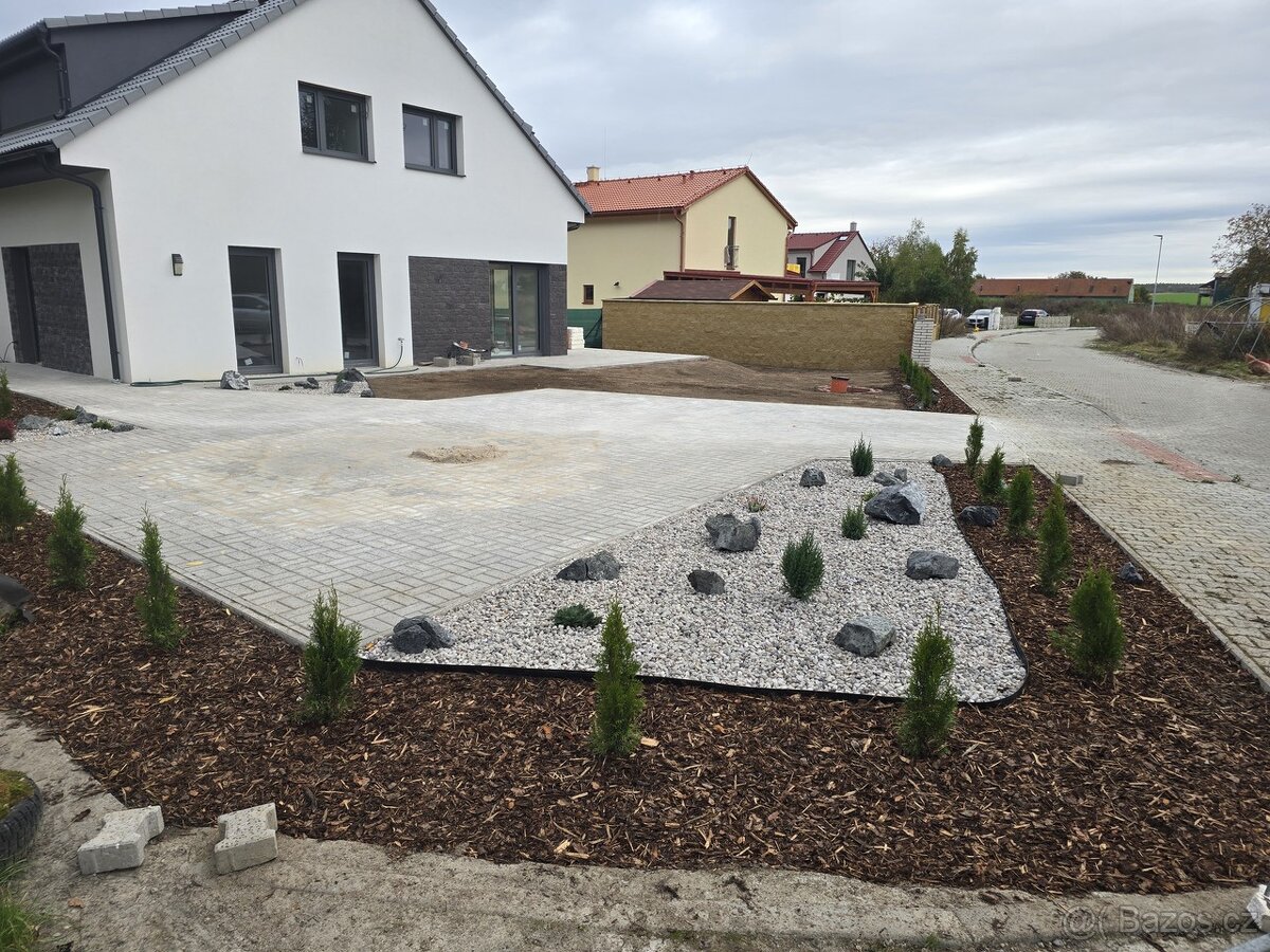 Prodej rodinného domu 160 m2, 5+kk, pozemek 400 m2, v obci D
