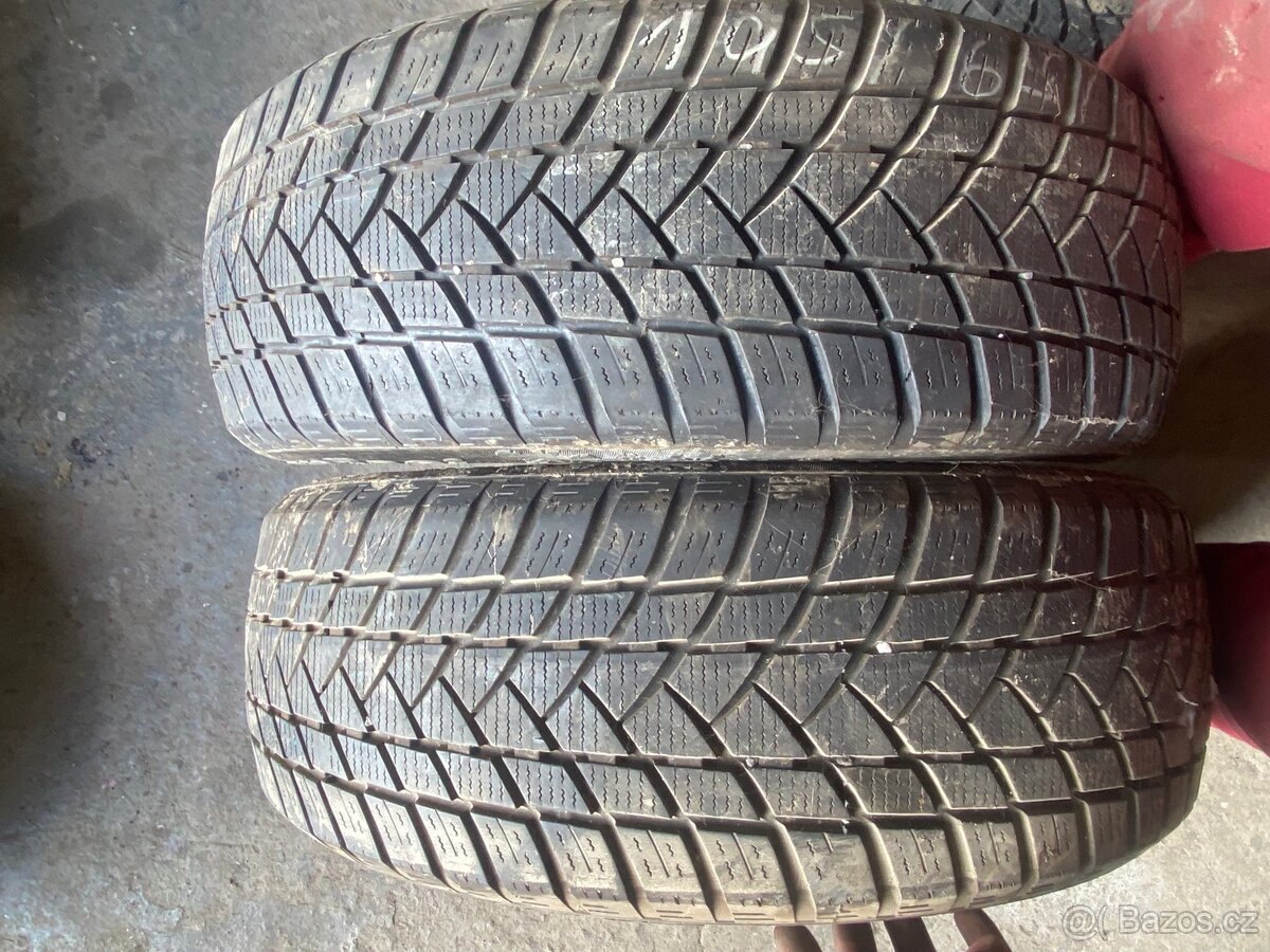 Prodám 2ks zimní pneu 195/65 r15