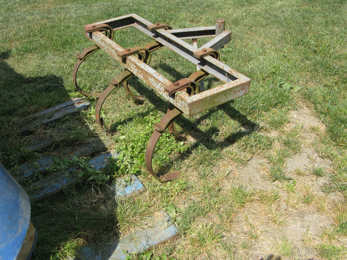 kultivátor za malotraktor