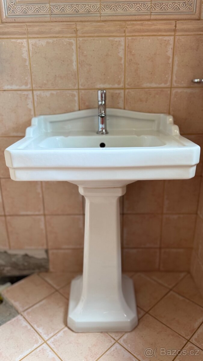 Umyvadlo retro