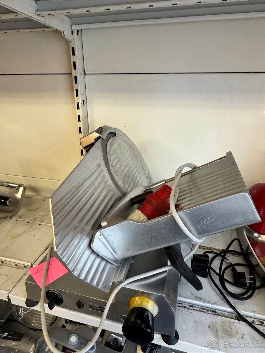 Nářezový stroj 300mm 400V