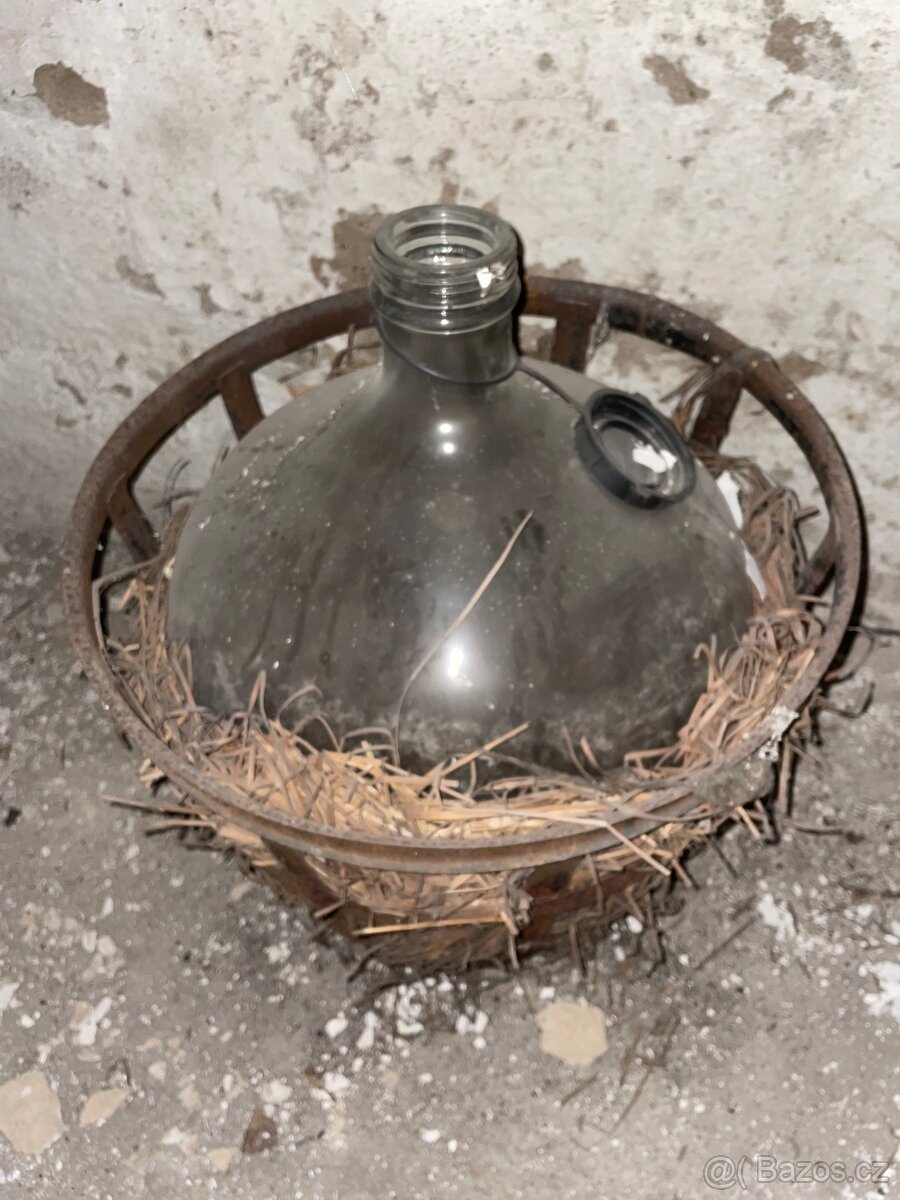 Demižon sklo s kovovým rámem 50 l