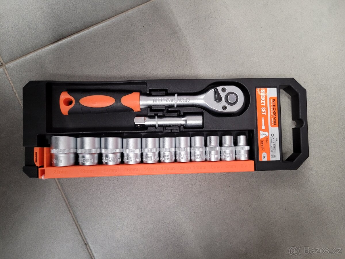 Sada teleskopické ráčny a nástrčných klíčů