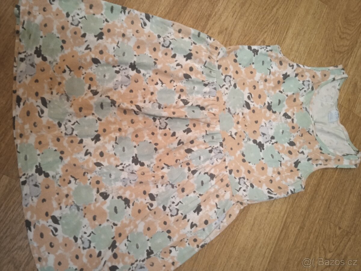 Dívčí šaty, šatičky vel.134/140