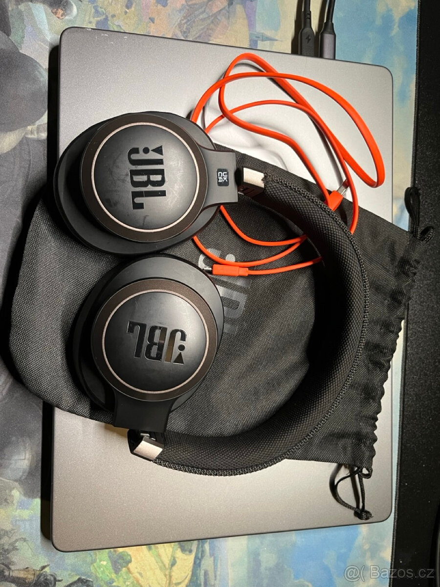 Sluchátka JBL LIVE650BTNC