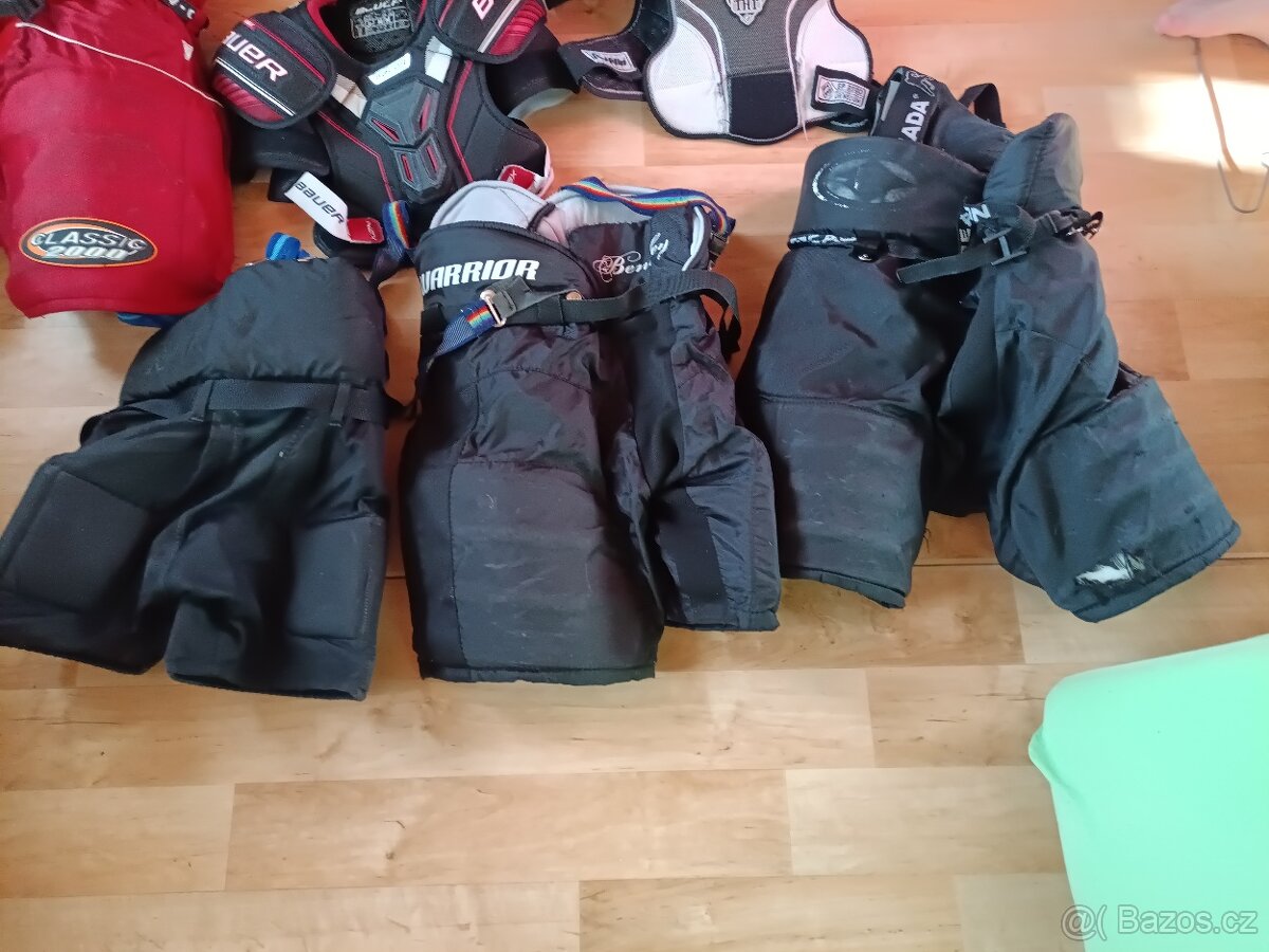 Prodám dětskou hokejovou výstroj