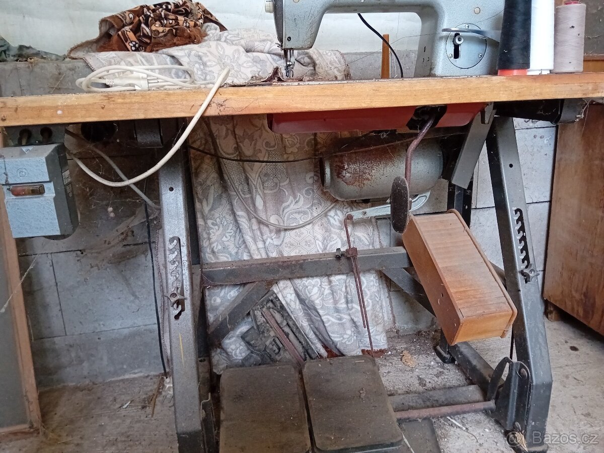 prumislovy sici stroj