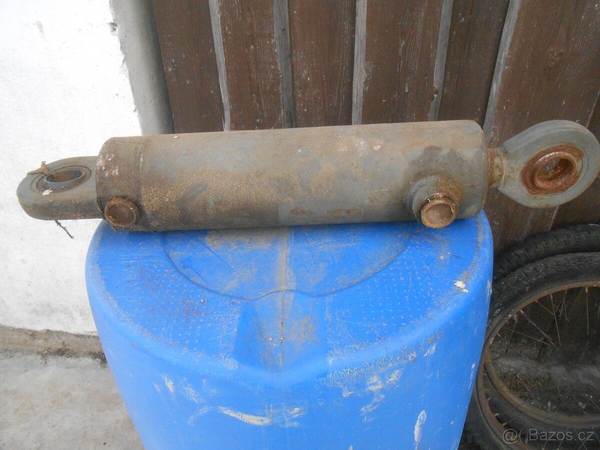 hydraulicka pistnice vysuv 25 cm dvoucina nova 1