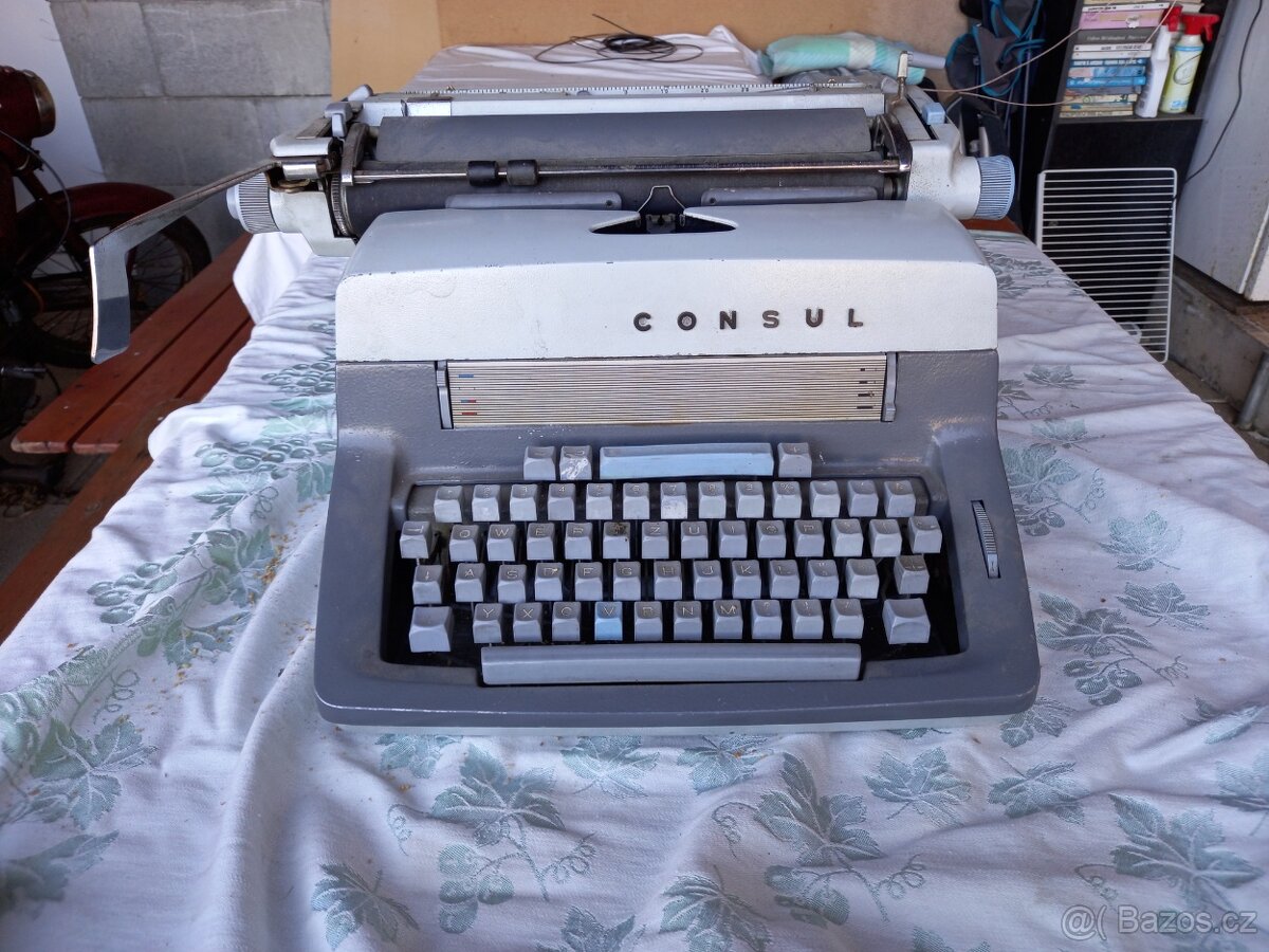 Psací stroj