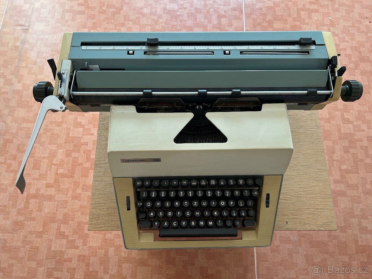 Psací stroj Robotron