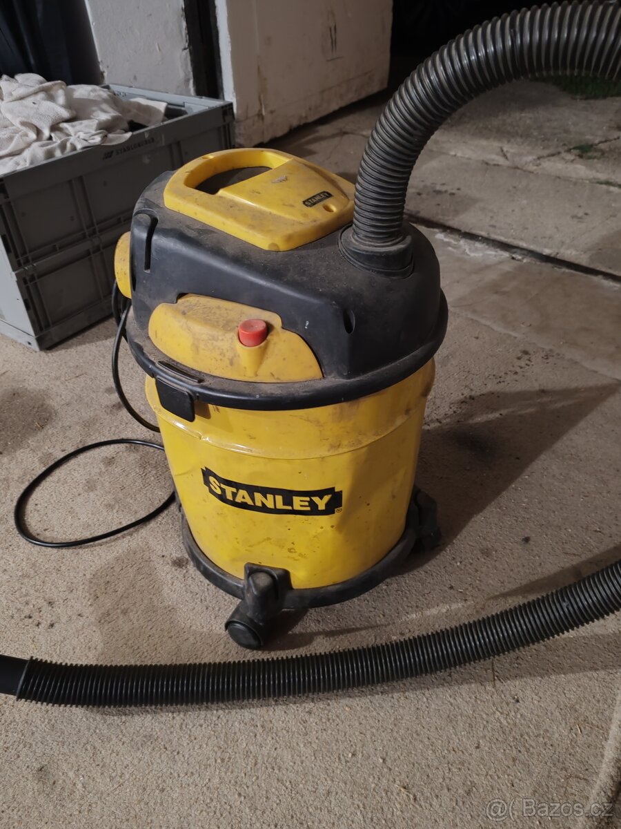 Vysavač STANLEY