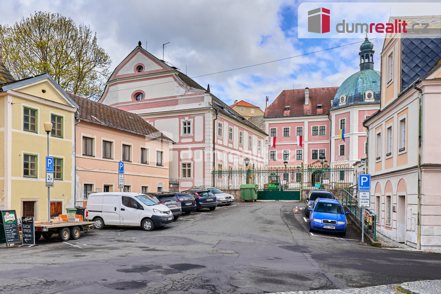 Prodej domu přímo u státního hradu a zámku Bečov nad Teplou