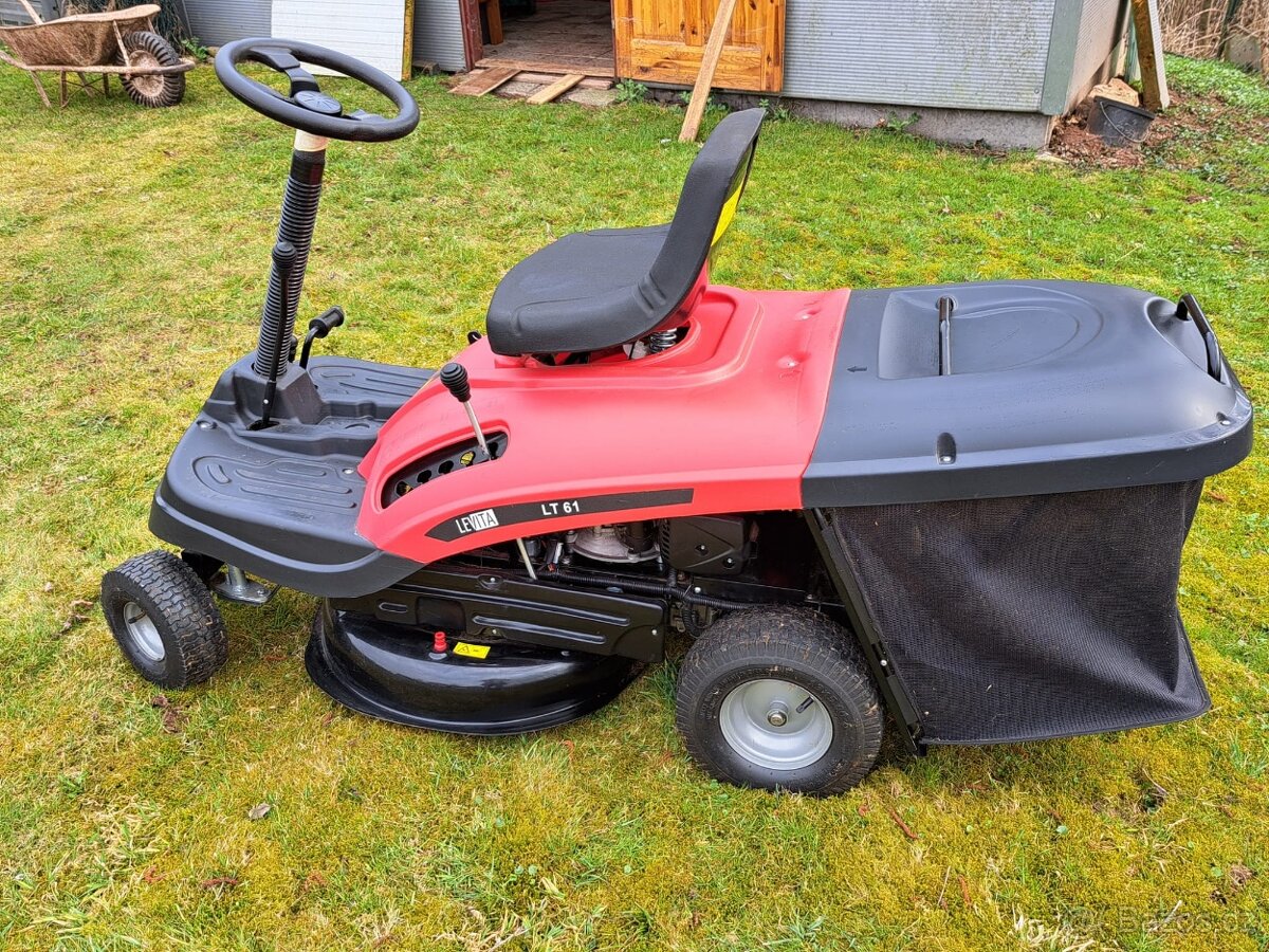 Zahradní rider MTF LT 61
