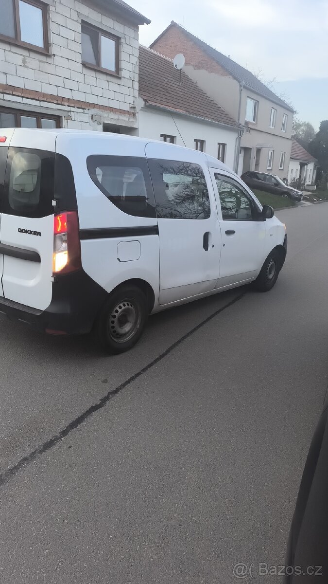 Dacia dokker