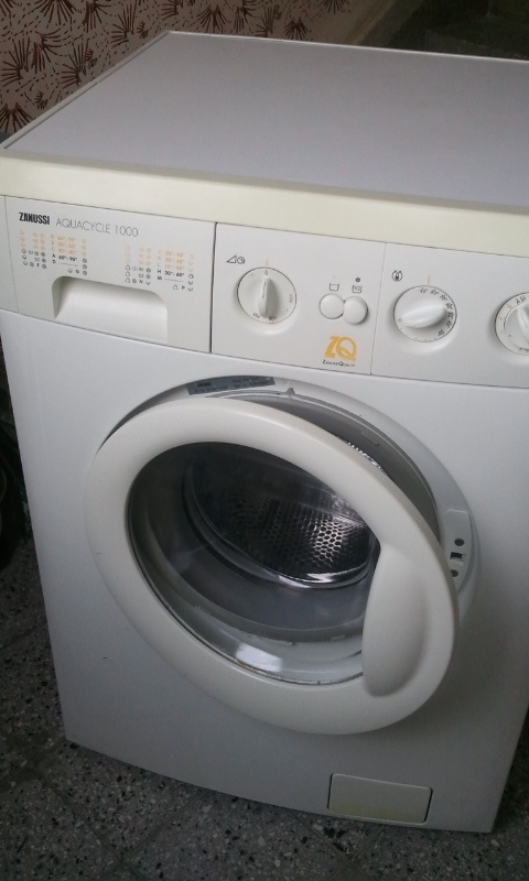 Pračka Zanussi-Aquacycle FA 1032