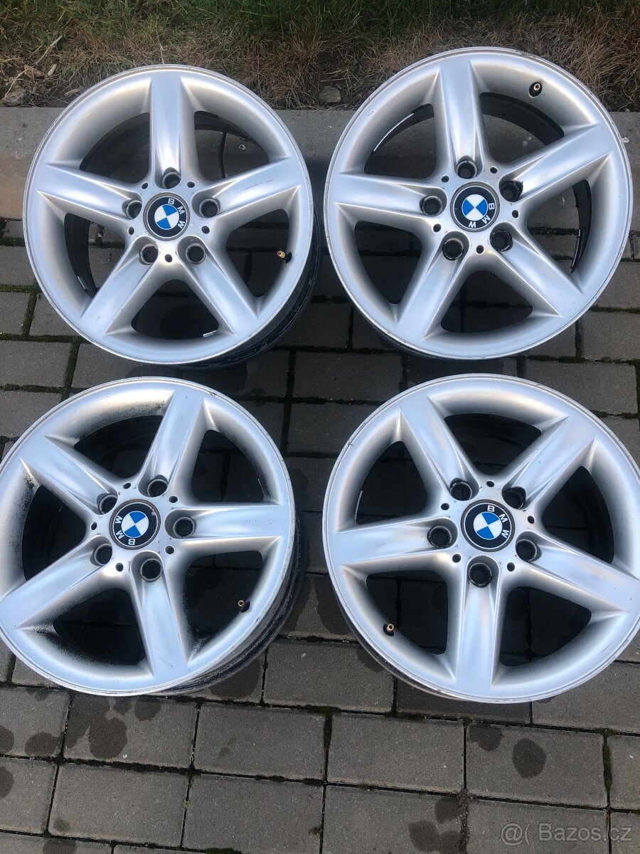 Kola originál bmw r16