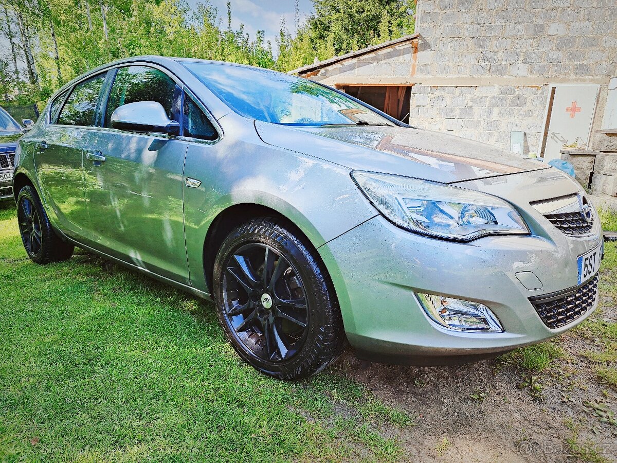 Opel Astra J 1.7 cdti