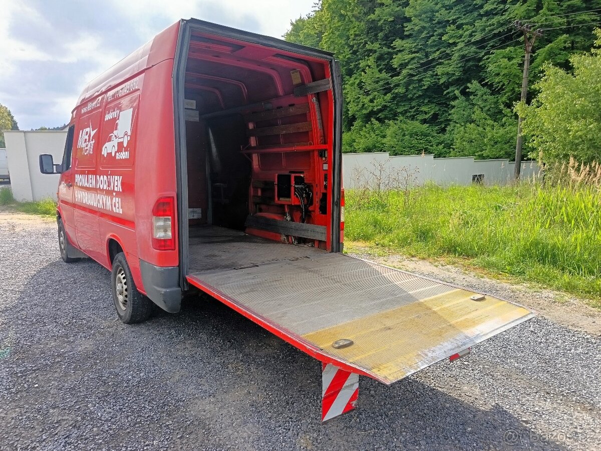 Mercedes-Benz Sprinter 308CDI Hydraulické čelo
