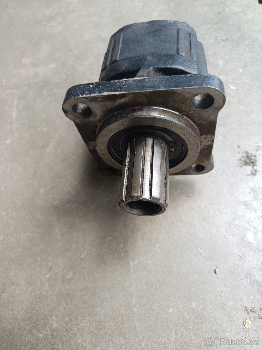 Avia A75 čerpadlo hydraulické
