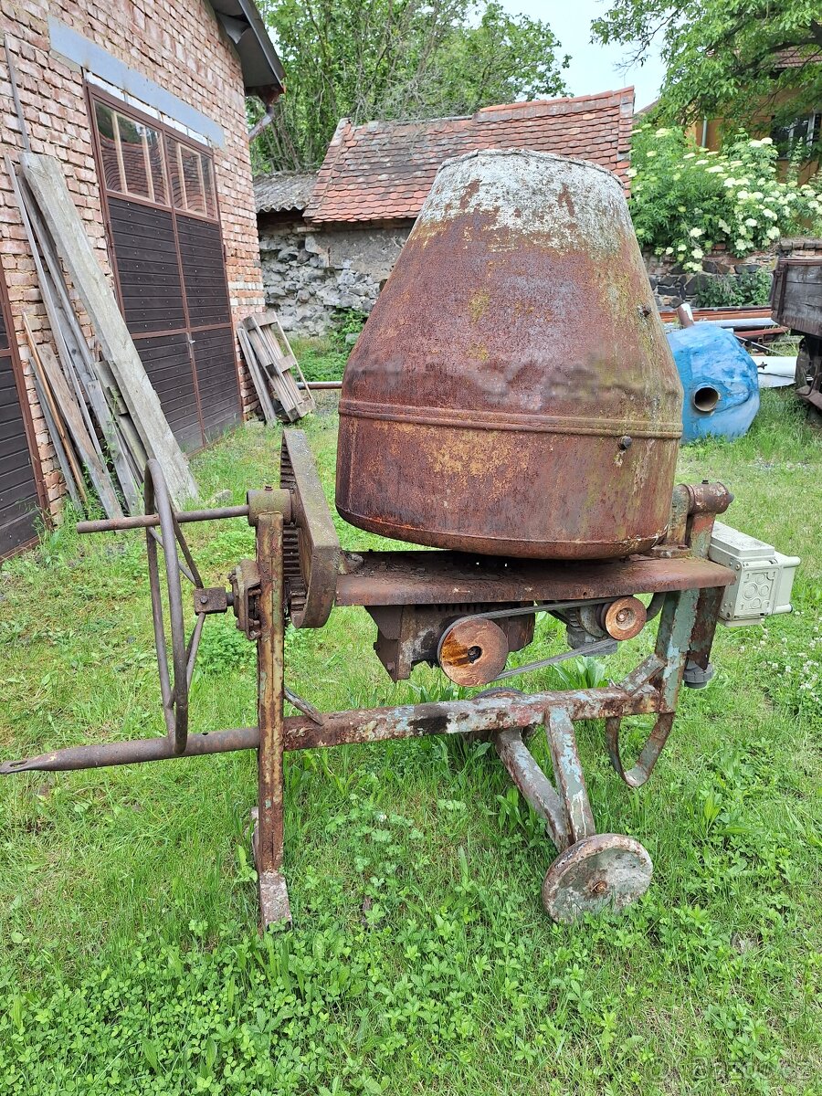 Výrobní míchačka na beton i Maltu. Funkční, robustní na 380V