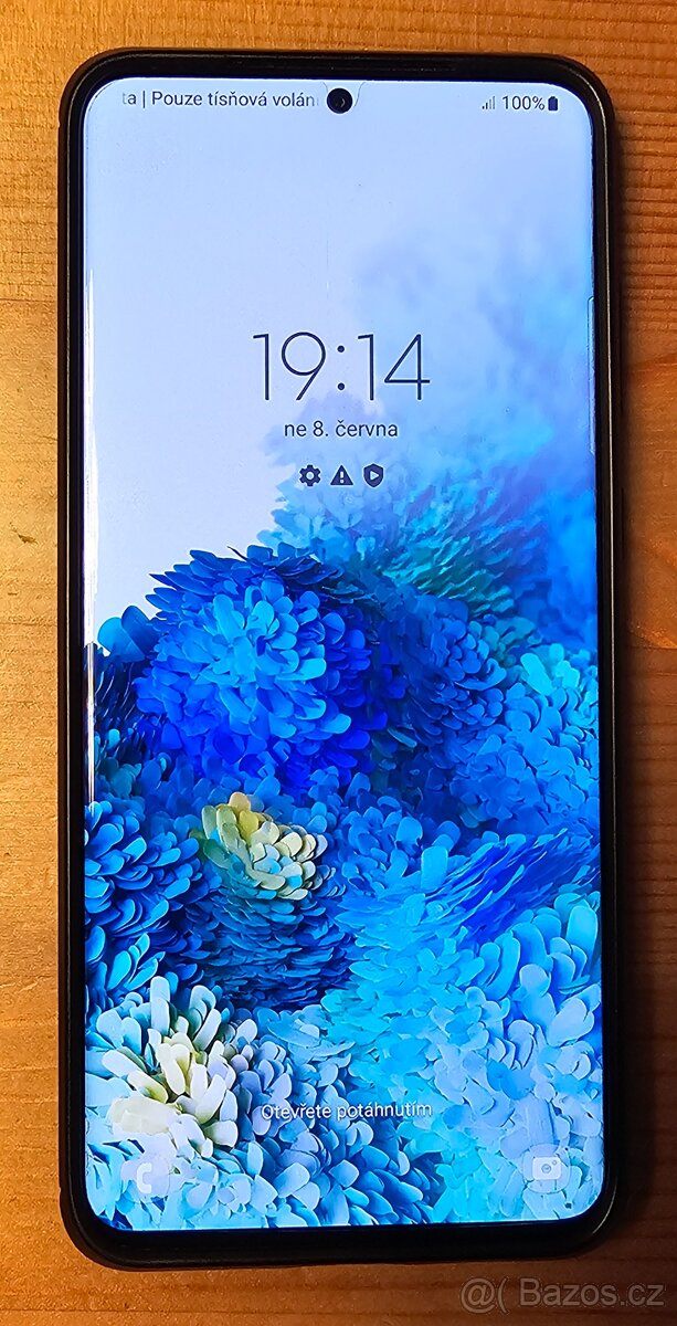 Samsung S20+ 128/8GB.