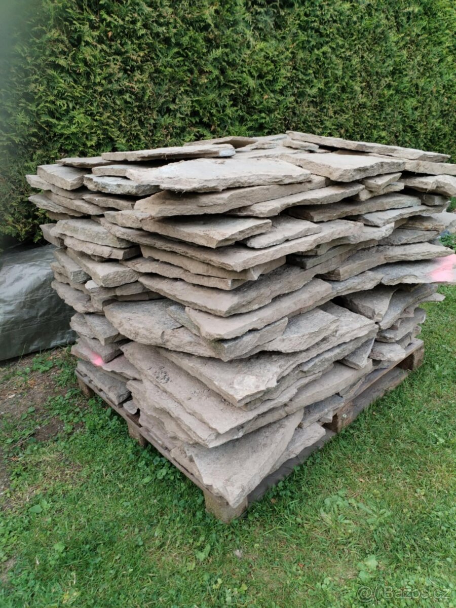 Štípaný kámen