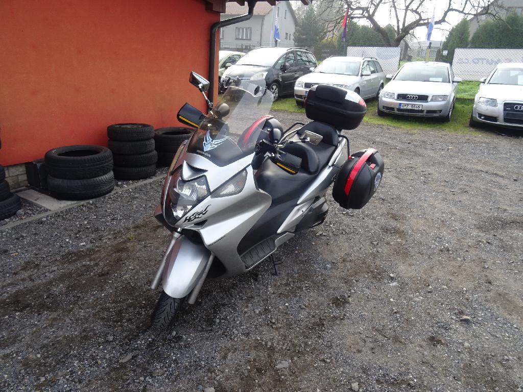 Honda Silver Wing, FJS 600