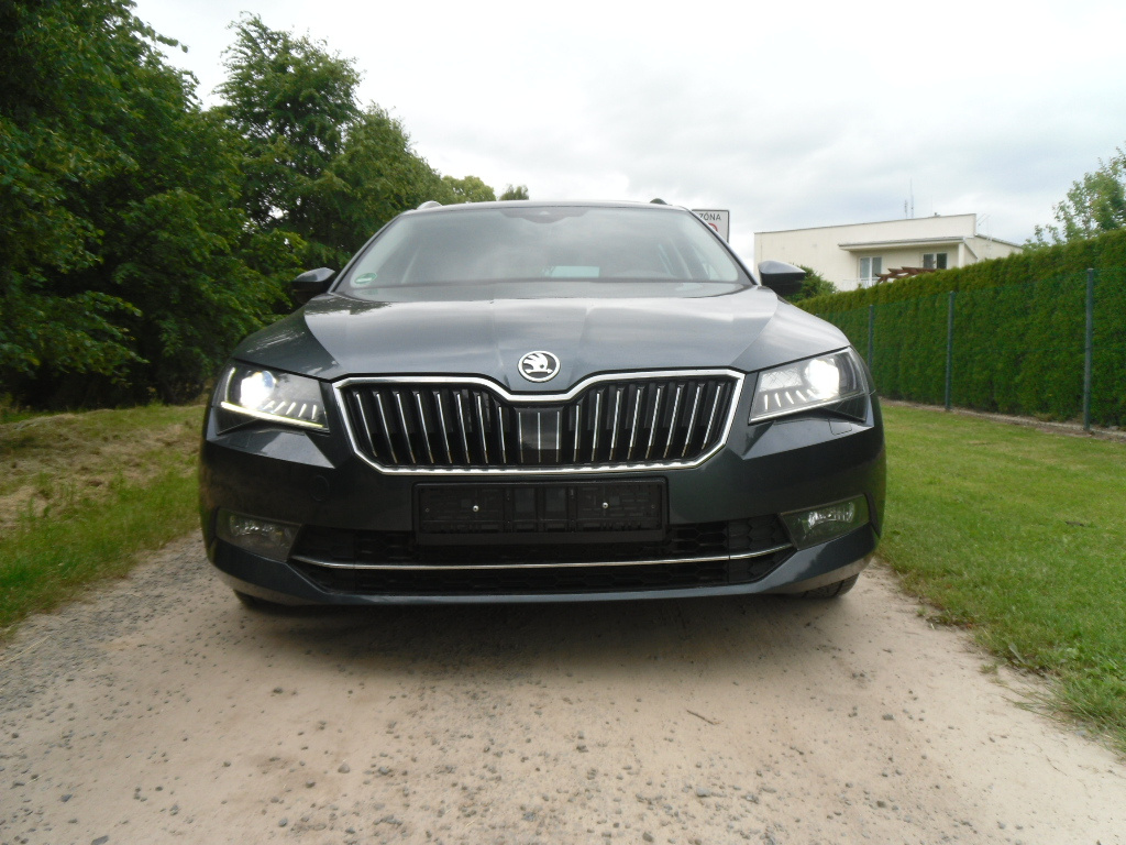 Škoda Superb III
