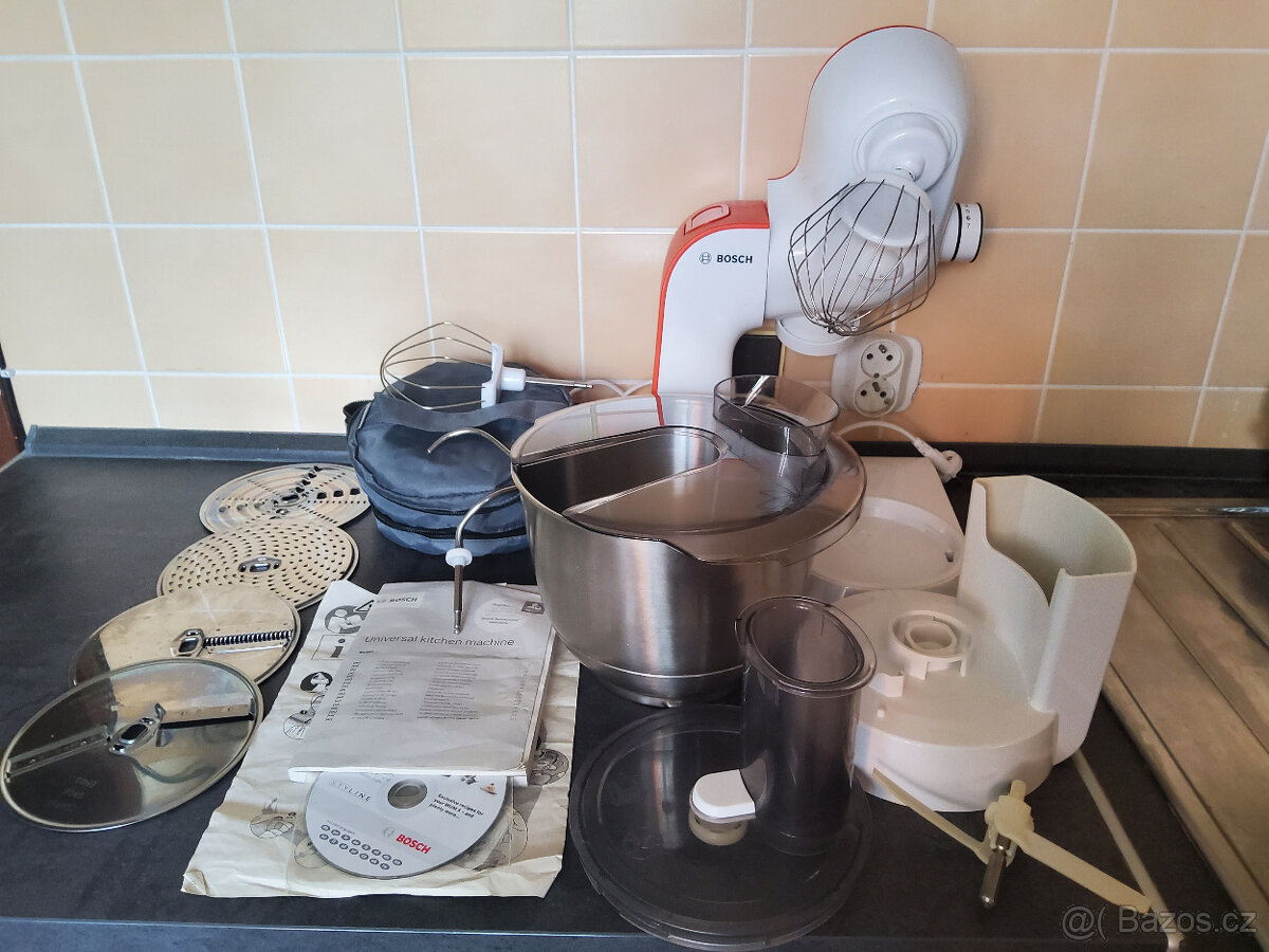 Kuchyňský robot Bosch MUM 54100