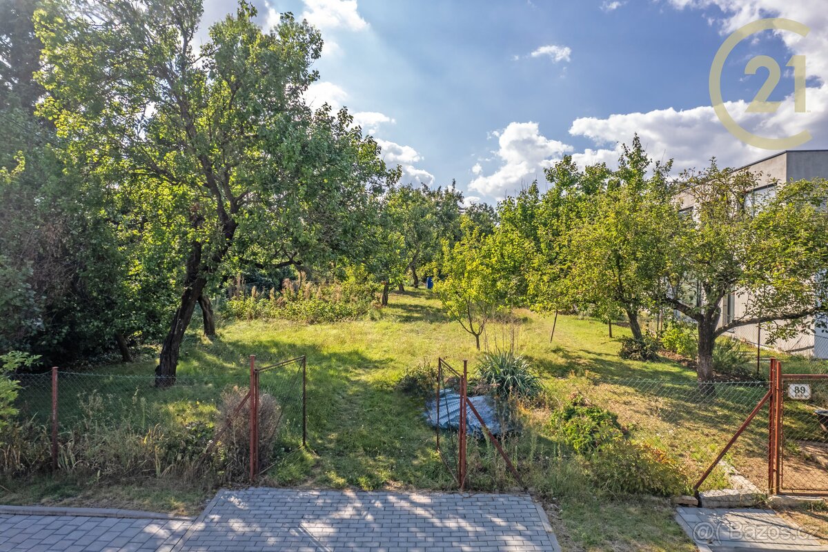 POZEMEK BRNO-HORNÍ HERŠPICE: OSAMĚLÁ ULICE – POSLEDNÍ ŠAN...