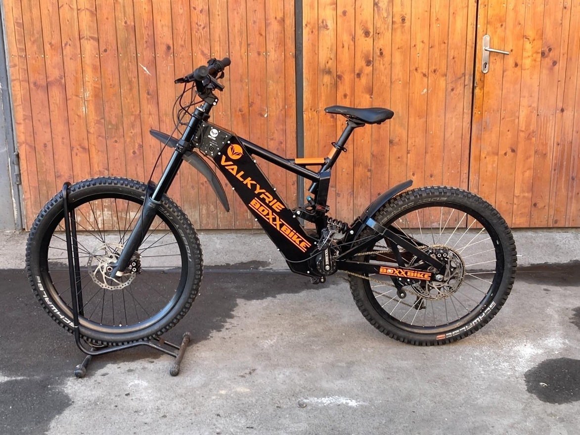 Boxxbike Valkyrie II 8-14kW najeto 871km