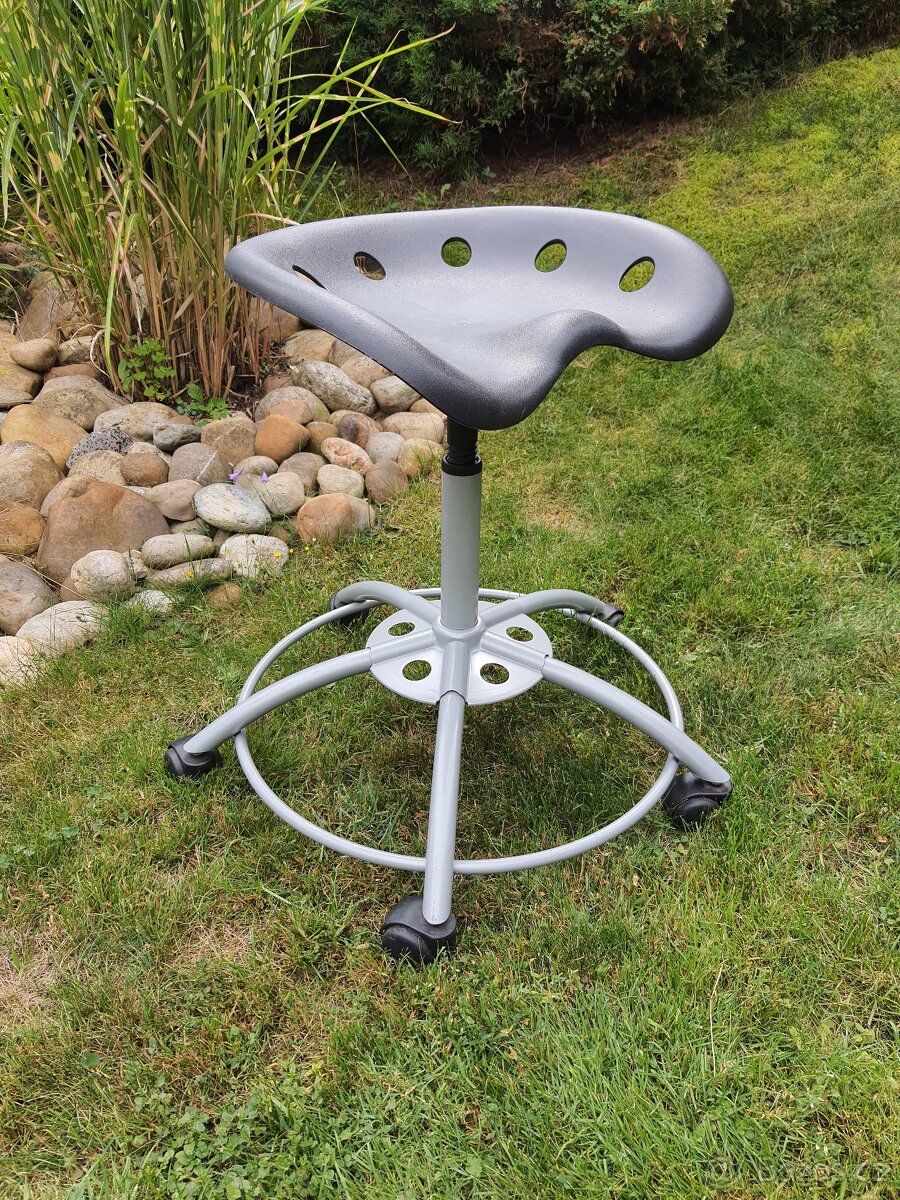 Kolečková židle kancelář