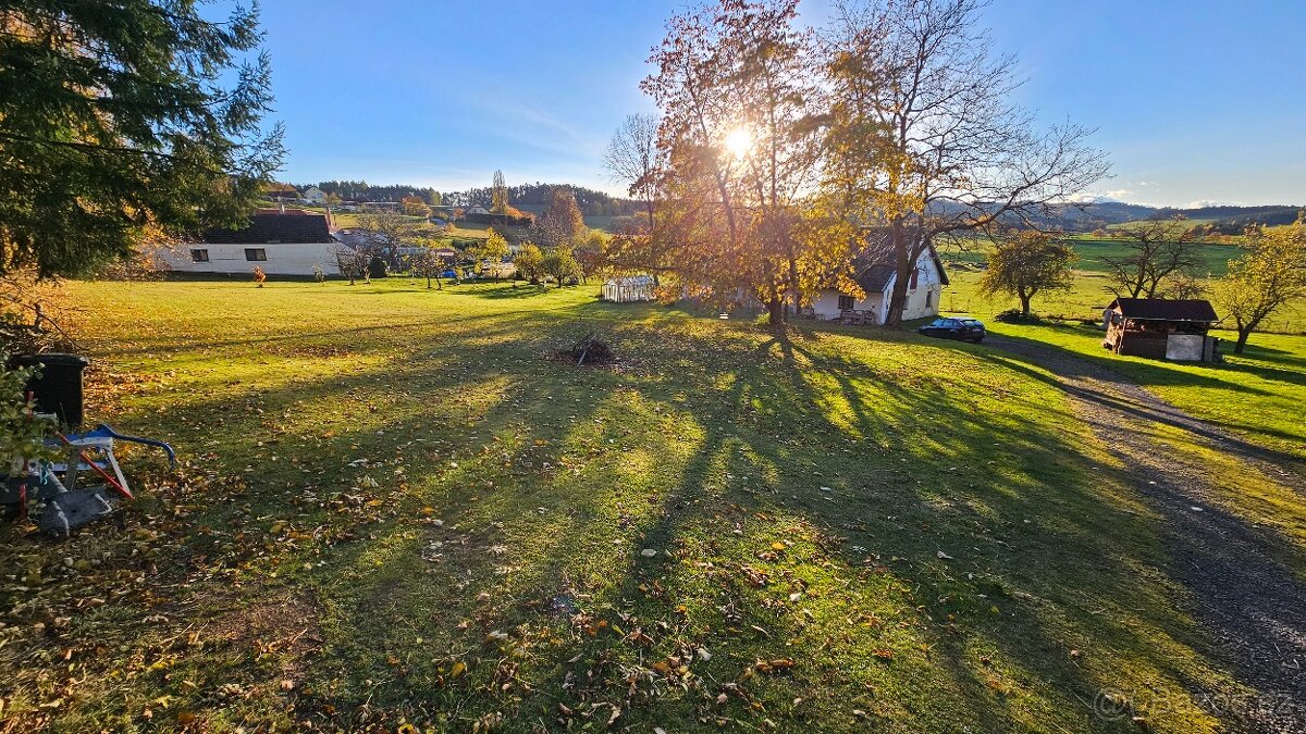 Stavební pozemky u lesa (Konopiště u Vlachova Březí)