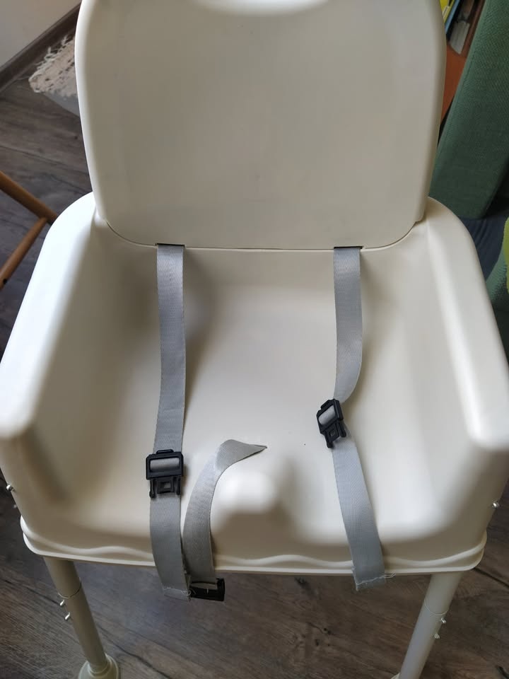 Dětská jídelní židlička