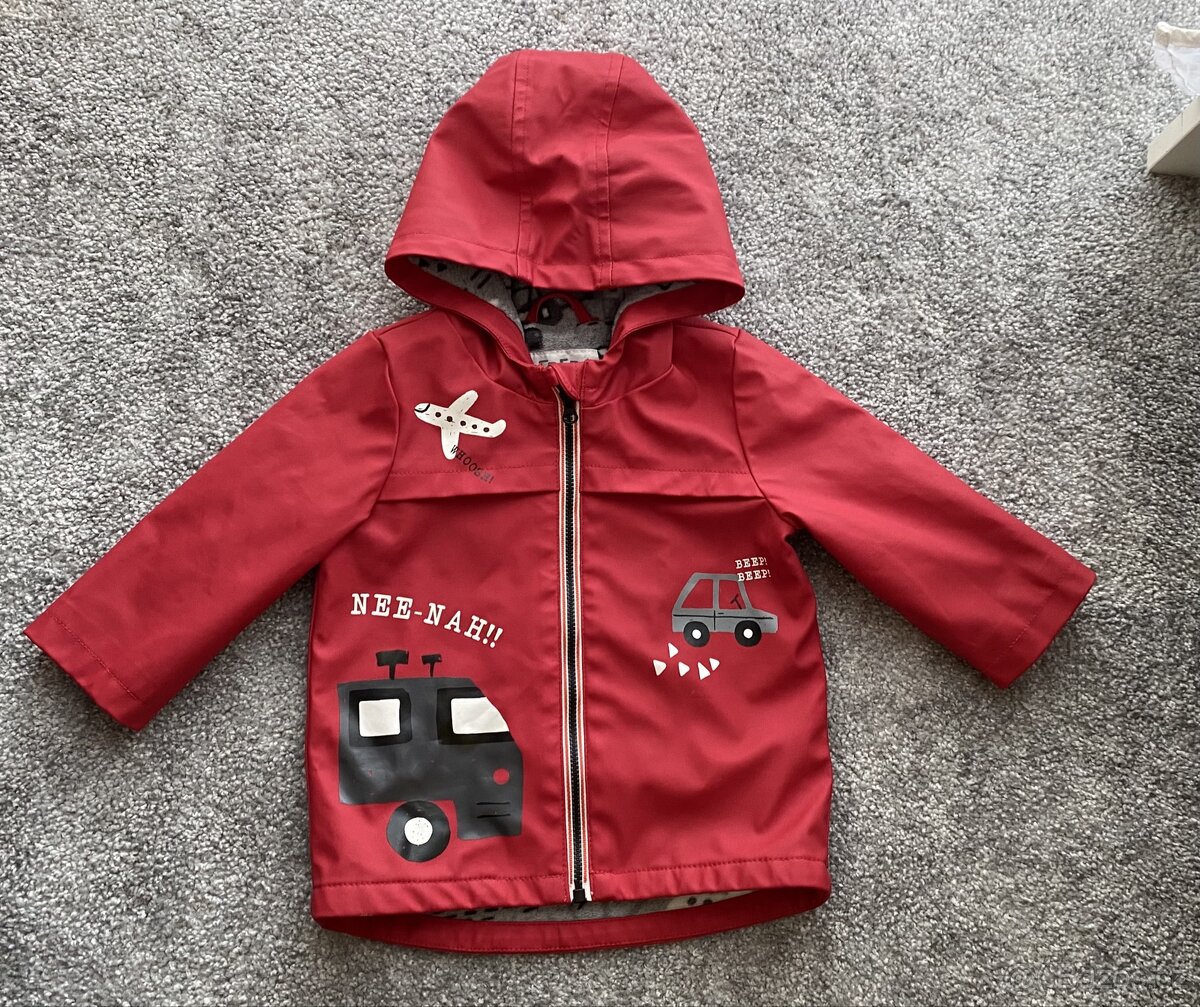 Zateplená pogumovaná bunda F&F