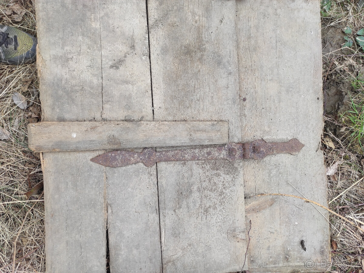 panty z historické močnice + kovovou petlici