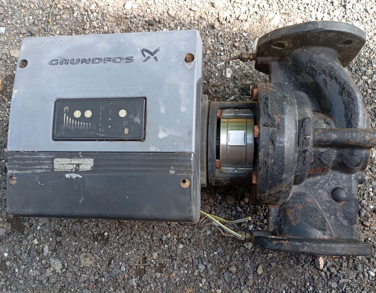 Oběhové čerpadlo Grundfos MGE90SB2-FT115-D1, 1